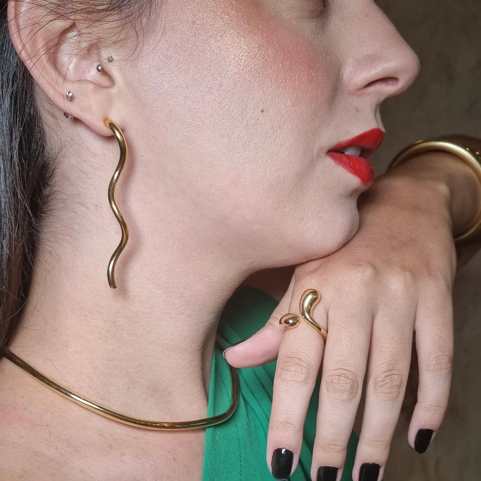 Colar Choker Arco