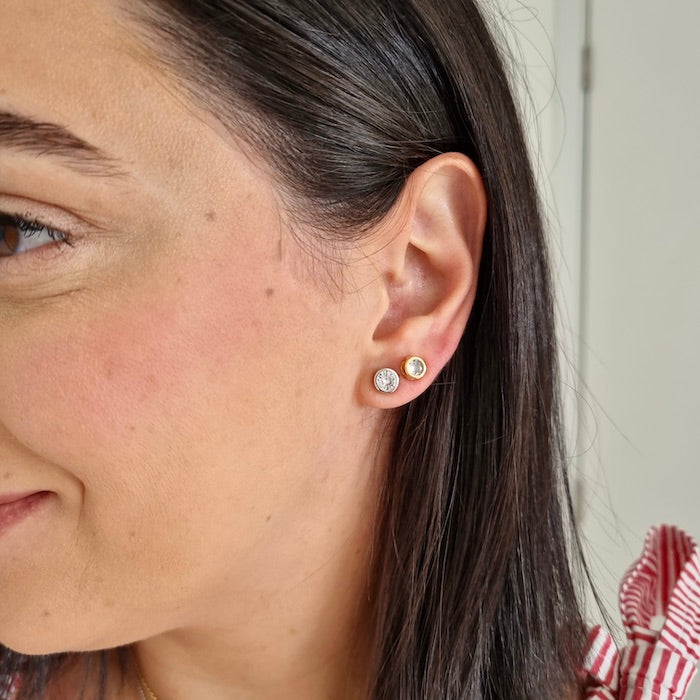 Brinco Ponto De Luz Classic Pequeno