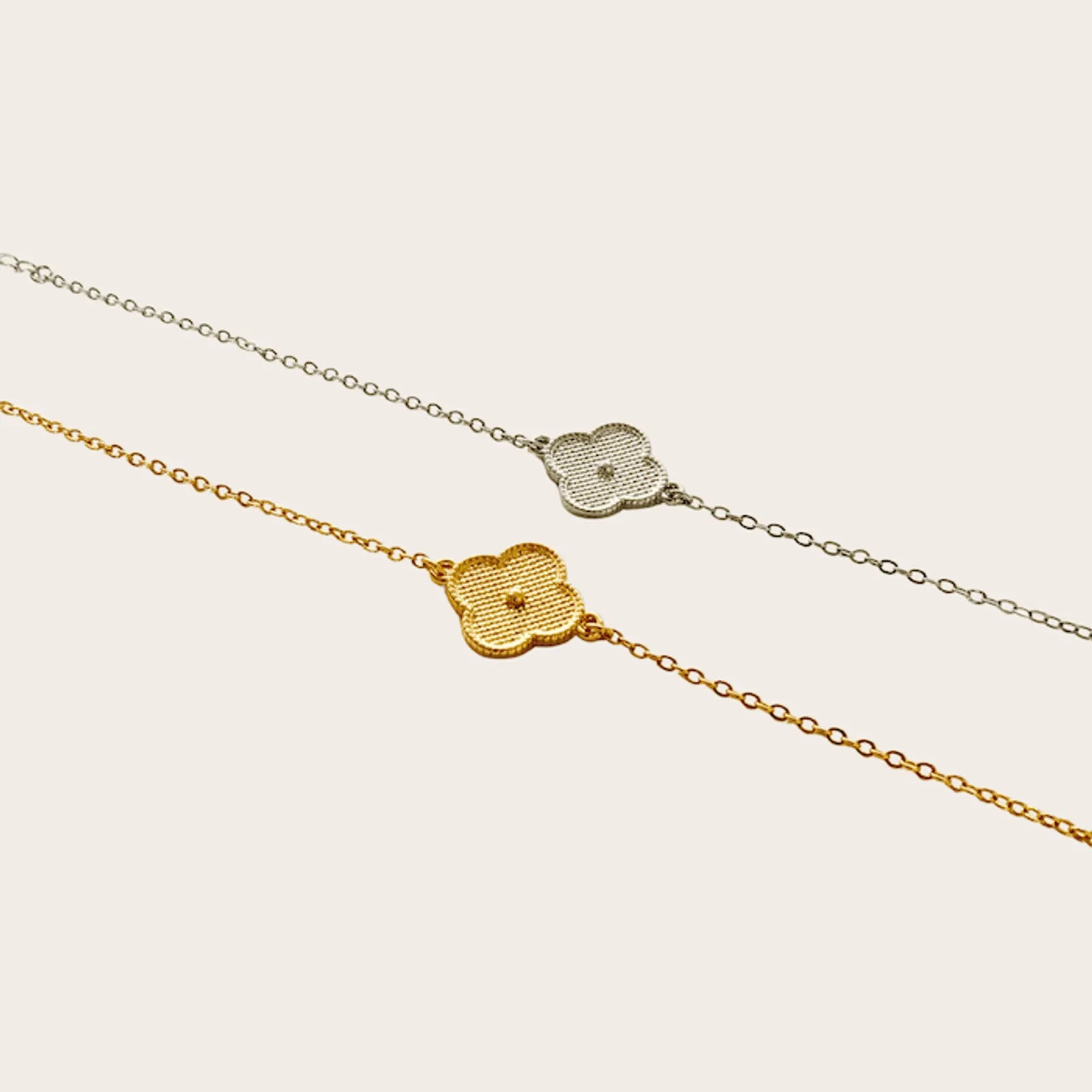Pulseira Trevo Lisa