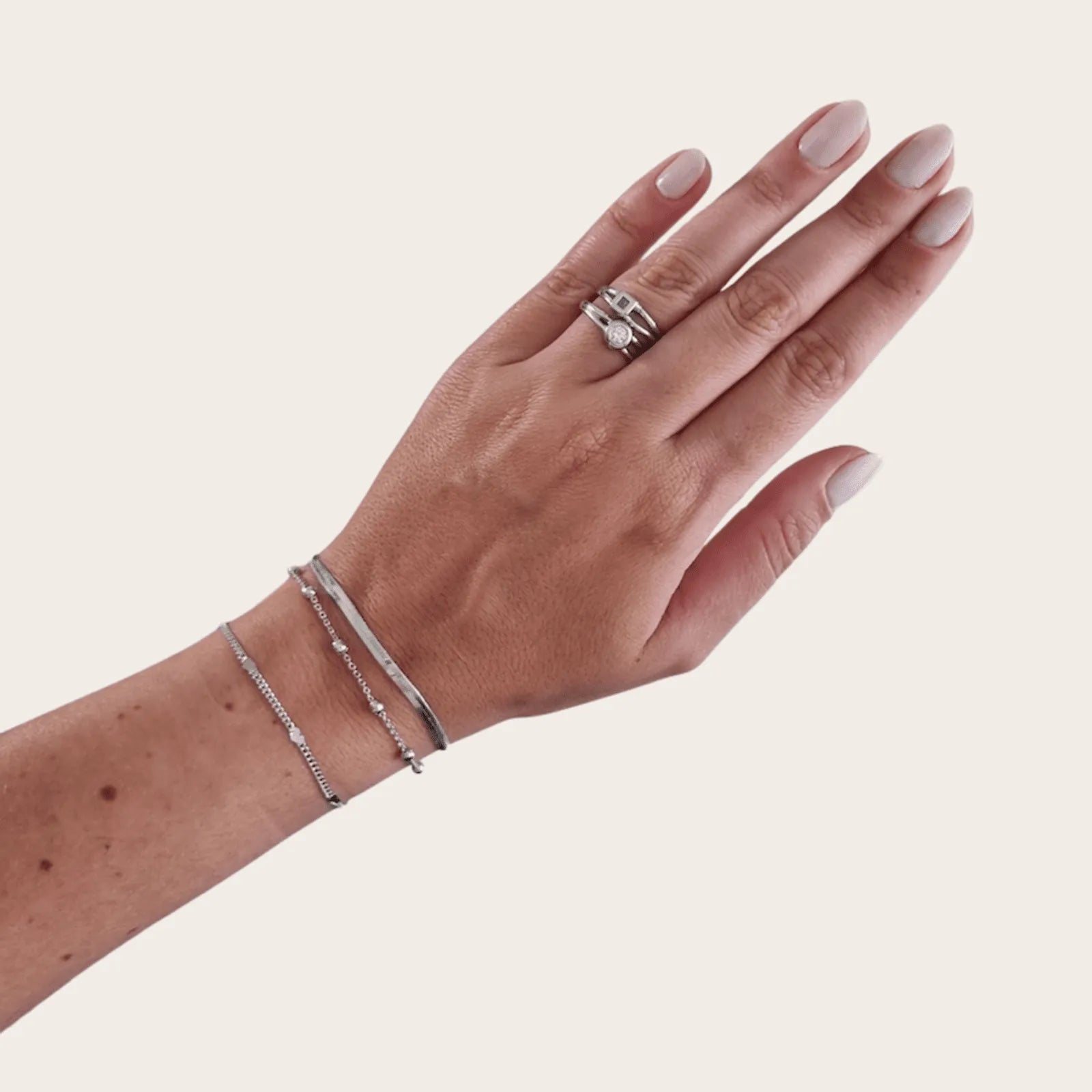 Pulseira Bolinhas com Elos
