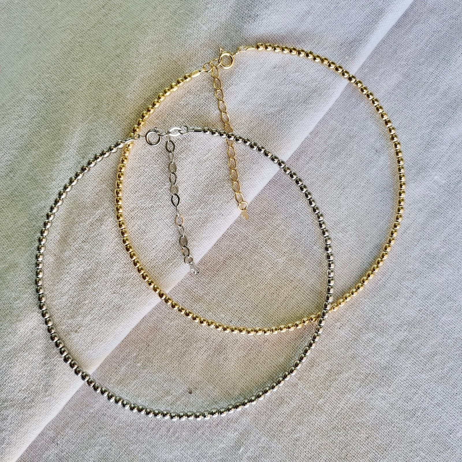 Colar Choker Esferas