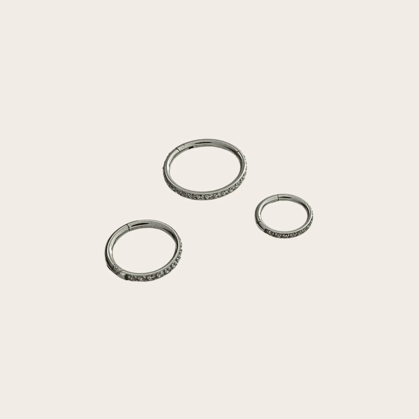 Piercing Argola Segmentada Cravejada Aço Inox