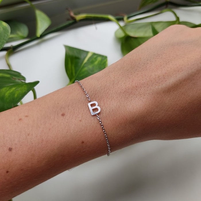 Pulseira Letra de Lado