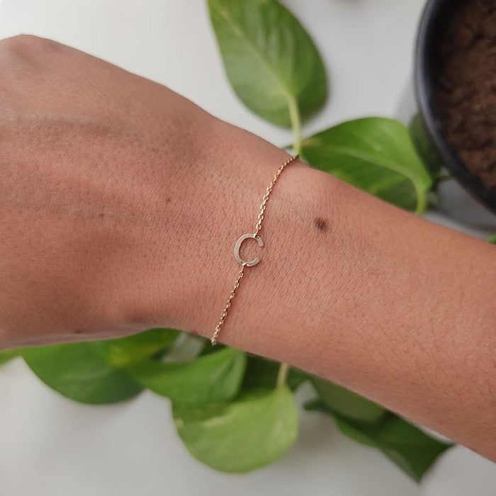 Pulseira Letra de Lado